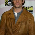 henrycavilleatherjacket1_2